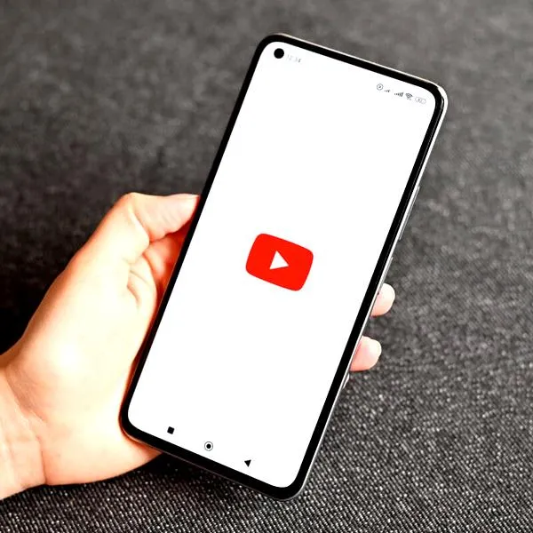 YouTube na telefonie